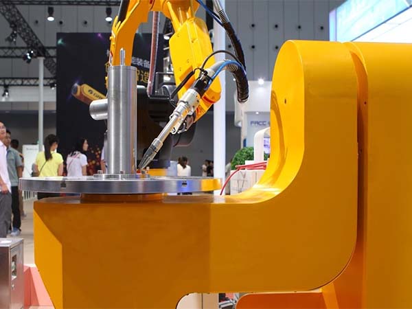 轴类机器人焊接工作站 轴类机器人焊接工作站